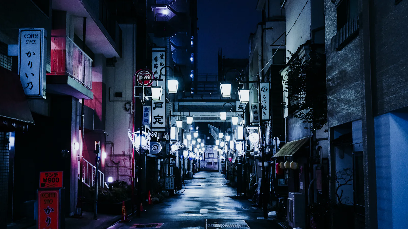 Tokyo alley lanterns